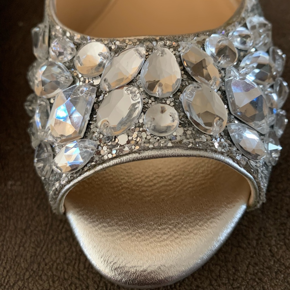 Jewel Badgley Mischka Flat Wedding Shoes Size 8.5